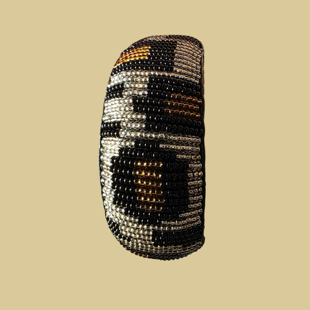 Vintage Glass Beaded Black and Gold Bracelet EUC - Picture 3 of 4